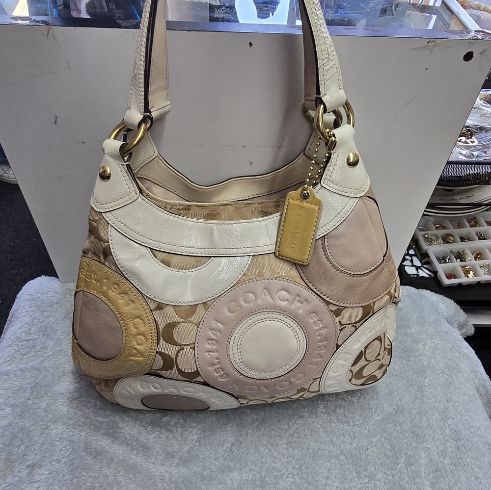 °♡Coach ONLY Share Show♡° - Picture 11 of 16